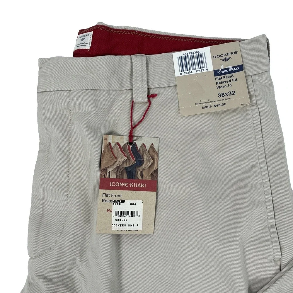 Y2K Mens Dockers Iconic Khaki Flat Front Relaxed Fit Pants Size 38x32 NWT Beige